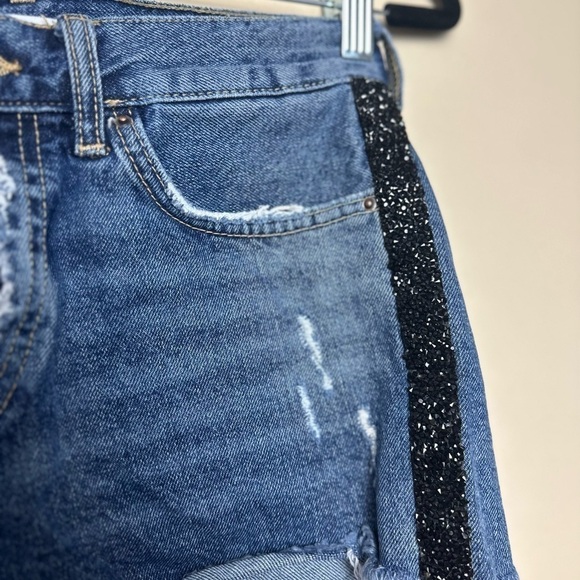 ZARA Basic Z1975 Denim Raw Hem Shorts - Picture 3 of 5